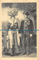 R164308 Old Postcard. Woman With Man. Metz - Monde