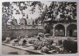 BELGIQUE - LUXEMBOURG - FLORENVILLE - VILLERS DEVANT ORVAL - L'Abbaye - Jardin De La Pharmaceutique - Florenville