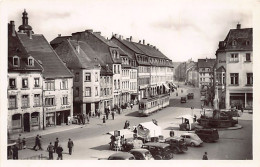 Deutschland - SAARBRÜCKEN - Marktplatz - Straßenbahn - Toscani Cafe Kauf - Verlag Foto-Ritz 48 - Saarbruecken