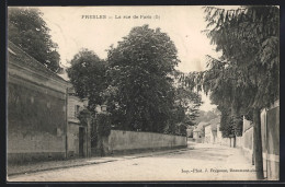 CPA Presles, La Rue De Paris  - Presles