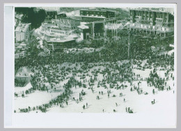 Repro Photo (14) Xèmes Jeux Olympiques D'Hiver De GRENOBLE 1968 Olympic Games Grenoble CHAMROUSSE Les Spectateurs à * - Autres & Non Classés