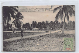 POLYNÉSIE - Au Pays Des Perles, Des Nacres - Ile D'HIKUERU - Tuamotou - Chemin Central De L'ile - Ed. L. Gauthier 86 - Polynésie Française