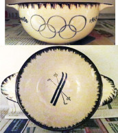 Bol Avec "oreilles" Décor Ski "peint à La Main" Jeux Olympiques D'Hiver De Grenoble 1968   Winter Olympic Games JO 68 - Bekleidung, Souvenirs Und Sonstige