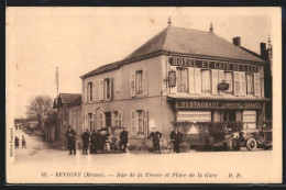 CPA Revigny, Rue De La Tresse Et Place De La Gare  - Autres & Non Classés