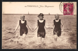 CPA Trouville, Jolie Baigneuses, Bademode  - Autres & Non Classés