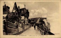 CPA Le Tréport Seine Maritime, Escalier De La Falaise - Other & Unclassified