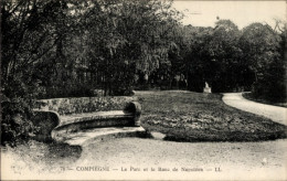 CPA Compiègne Oise, Parc, Banc De Napoleon - Autres & Non Classés