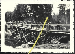 10 102 0624 WW2 WK2 AUBE MUSSY SUR SEINE PONT PROVISOIRE DESTRUCTIONS SOLDATS ALLEMANDS 1940 - Guerre, Militaire