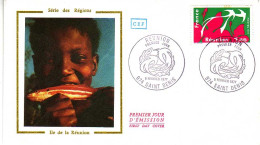 (Timbres). Ile De La Reunion. 24.06.73 St Leu & 05.02.77 St Denis (3) & 13.07.80 St Benoit - Lettres & Documents