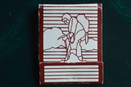 Vintage Allumettes Matches Who Was The First Man To Conquer Everest Sir Edmund Hillary Himalaya Mountaineering Escalade - Matchboxes