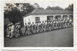 PHOTOS MILITAIRE. LOT DE 13 PHOTOS MILITAIRE ANNAM LAOS DIM 90 X 65 - War, Military