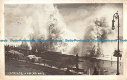 R165683 Hastings A Record Wave. 1912 - Monde