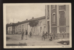 55 - DIEUE - LA PLACE - ENFANTS A BICYCLETTES - EDITION PAUL DUVIVIER - Andere & Zonder Classificatie