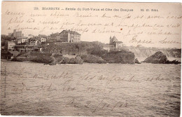 In 6 Languages Read A Story: Biarritz. Entrée Du Port-vieux Et Côte Des Basques. | Entrance To The Old And Basque Coast. - Biarritz