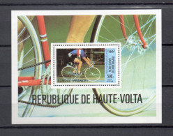 HAUTE VOLTA  BLOC  N° 17    NEUF SANS CHARNIERE  COTE 8.00€    JEUX OLYMPIQUES MOSCOU SPORT SURCHARGE - Alto Volta (1958-1984)