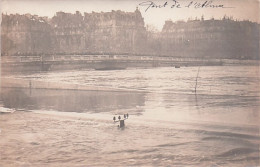 75 - Inondations De PARIS - 1910 -  Pont De L'Alma - De Overstroming Van 1910