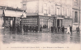 75 - Inondations De PARIS - 1910 -  Quai Malaquais Et Rue Bonaparte - De Overstroming Van 1910