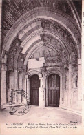 84 - AVIGNON - Palais Des Papes - Porte De La Grande Chapelle - Avignon (Palais & Pont)