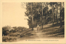 - Vendée -ref-F244- Fromentine - La Sortie De La Forêt De Pins - Petit Plan Villa - - Andere & Zonder Classificatie