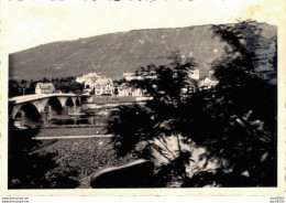 PHOTO 10 X 7 CMS VUE GENERALE D'UN PAYSAGE EN ALLEMAGNE REGION DE WITTLICH EN 1950 - Lugares