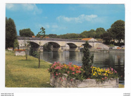 16 COGNAC N°14 Le Pont Neuf Conduisant Au Quartier St Jacques Et La Charente En 1989 Voitures Citroën 2CV - Cognac