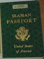 USA Seaman Passport Issued In 1944 In Excellent Condition + Certificate Of Discharge. Passeport - Collezioni