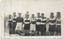 PHOTOS  LIEUX  BOCCA OLYMPIQUE  EQUIPE DE FOOT DE 1934 CHAMPIONNE DE LA COTE AZUR  DIM 115 X 70 - Lieux