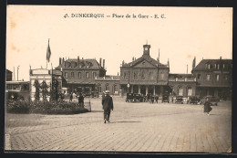 CPA Dunkerque, Place De La Gare  - Dunkerque