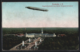 AK Karlsruhe I. B., Zeppelin-Luftschiff über Schloss  - Dirigeables