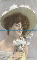 R167011 Miss Stella Kammerstein. Bassono. Fine Art Post Cards. Shureys Publicati - Monde