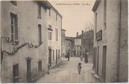 42  St-MAURICE-sur-LOIRE   Une Rue - Autres & Non Classés