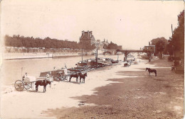 Photo Originale Quai De Seine à Paris Pont Roulant Devant Le Louvre XIX° Siècle - Lieux
