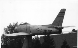 Photographie Photo Vintage  Snapshot Avion Aviation Plane F-86 E - Aviation