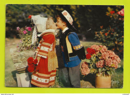 BRETAGNE Folklore Couple D'Enfants En Costume De FOUESNANT Et BENODET N°20.081 - Costumes