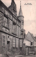 60 - Oise - NOYON - Ancien évéché - 1913 - Noyon