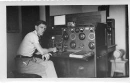 Photographie Photo Vintage Snapshot Radio Amateur - Sonstige & Ohne Zuordnung