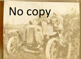 PHOTO FRANCAISE - UNE AUTO CANON A FESCAMP PRES DE MONTDIDIER SOMME GUERRE 1914 1918 - Guerra, Militari