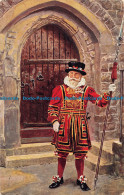 R167421 A Yeoman Warder Of The Tower. The Wellington Series. Gale And Polden - Monde