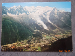 LA VILLE ET LE MASSIF DU MONT BLANC - Chamonix-Mont-Blanc