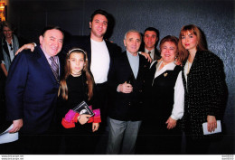 DERNIERE TOURNEE DE CHARLES AZNAVOUR A LA VEILLE DES 77 ANS LUI ET LA FAMILLE DE ROBERTO ALAGNA PHOTO DE PRESSE ANGELI - Famous People