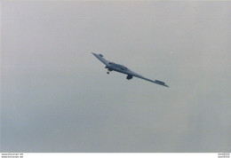 LA BREVE APPARITION DU FURTIF DANS LE CIEL DU BOURGET 1995 N° 4 PHOTO DE PRESSE ANGELI - Luftfahrt