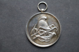 RARE  Médaille En Argent 1894 Concours De Pompes à Incendie CROISSY SUR SEINE  Le Croissy - Pompieri