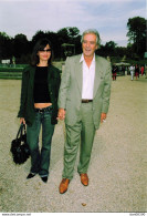 EVELYNE BOUIX ET PIERRE ARDITI AU LOUIS VUITTON CLASSIC 2003 PHOTO DE PRESSE ANGELI - Célébrités