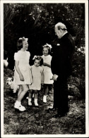 CPA Prinzessinnen Beatrix, Irene Und Margriet Der Niederlande Im Gespräch Mit Winston Churchill, 1946 - Familles Royales