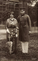 CPA August Wilhelm Prince Von Preußen, Alexandra Viktoria Von Schleswig Holstein, Liersch 7048 - Familles Royales