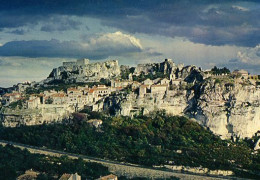 LES BAUX DE PROVENCE - Les-Baux-de-Provence