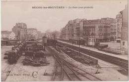 CPA  Becon Les Bruyeres  (92) L'intérieur De La Gare    Voies Et Train   Ed CLB - Other & Unclassified