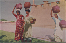 Ansichtskarte: Pakistan - Frauen Mit Wasserkrügen, MiF KARACHI / Karatschi 1966 - Ohne Zuordnung