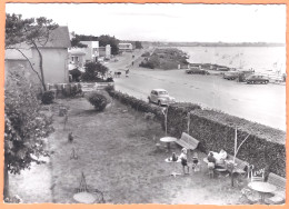 Ppgf/ CPSM Grand Format - LOIRE ATLANTIQUE - THARON PLAGE - VUE D'ENSEMBLE DE LA COTE - Animation, Autos, Peugeot 203 - Tharon-Plage