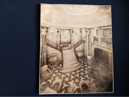 **** BATEAUX ***  Grande Photo D'époque  Paquebot Streamer  L'escalier Intérieur Du  PARIS      30x25cm - Barcos